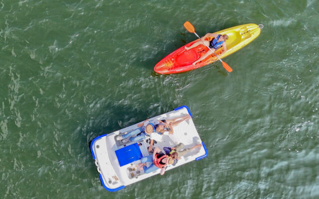 Tretboot und Sit-on-Top-Kajak