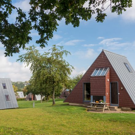 ferienhausgartentisch1.jpg