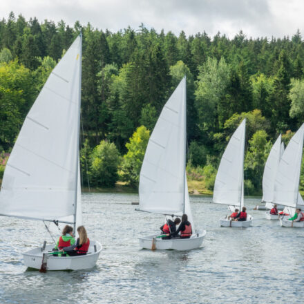 segeln-und-multisport-sommerlager-dsc09978-scaled.jpg