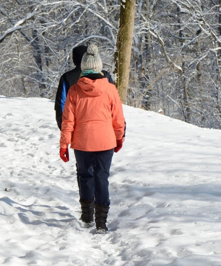 winterwandeling-622747_1920